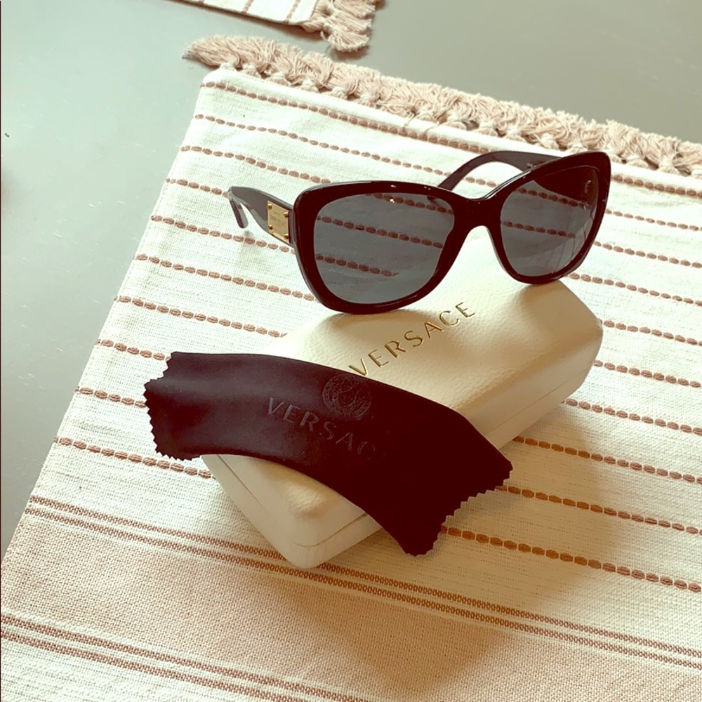 Black Square Versace Sunglasses - image 1